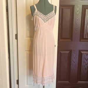 Vtg 50's Joan Starr blush pink lace slip